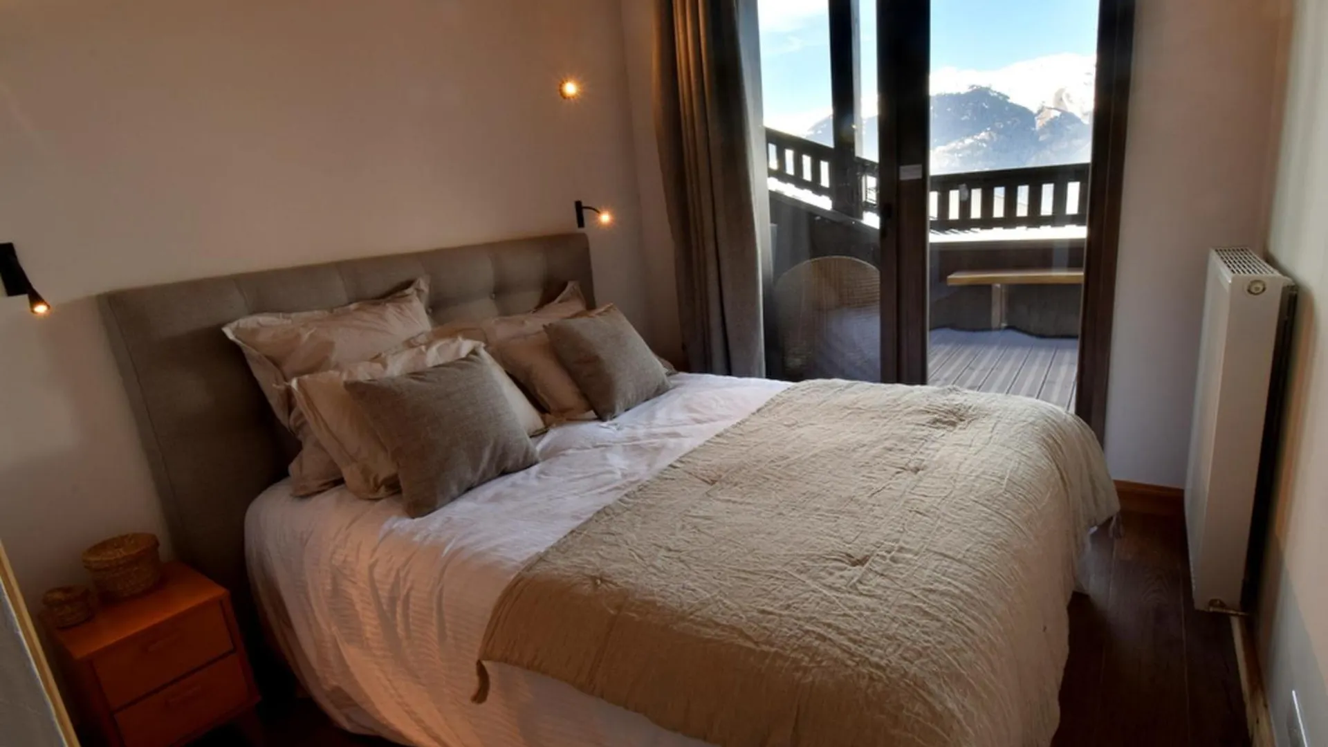 Superbe T4 A Plagne Montalbert Avec Cheminee, Wifi, Parking & Terrasse - Fr-1-755-28 La Plagne 0*,  Francia